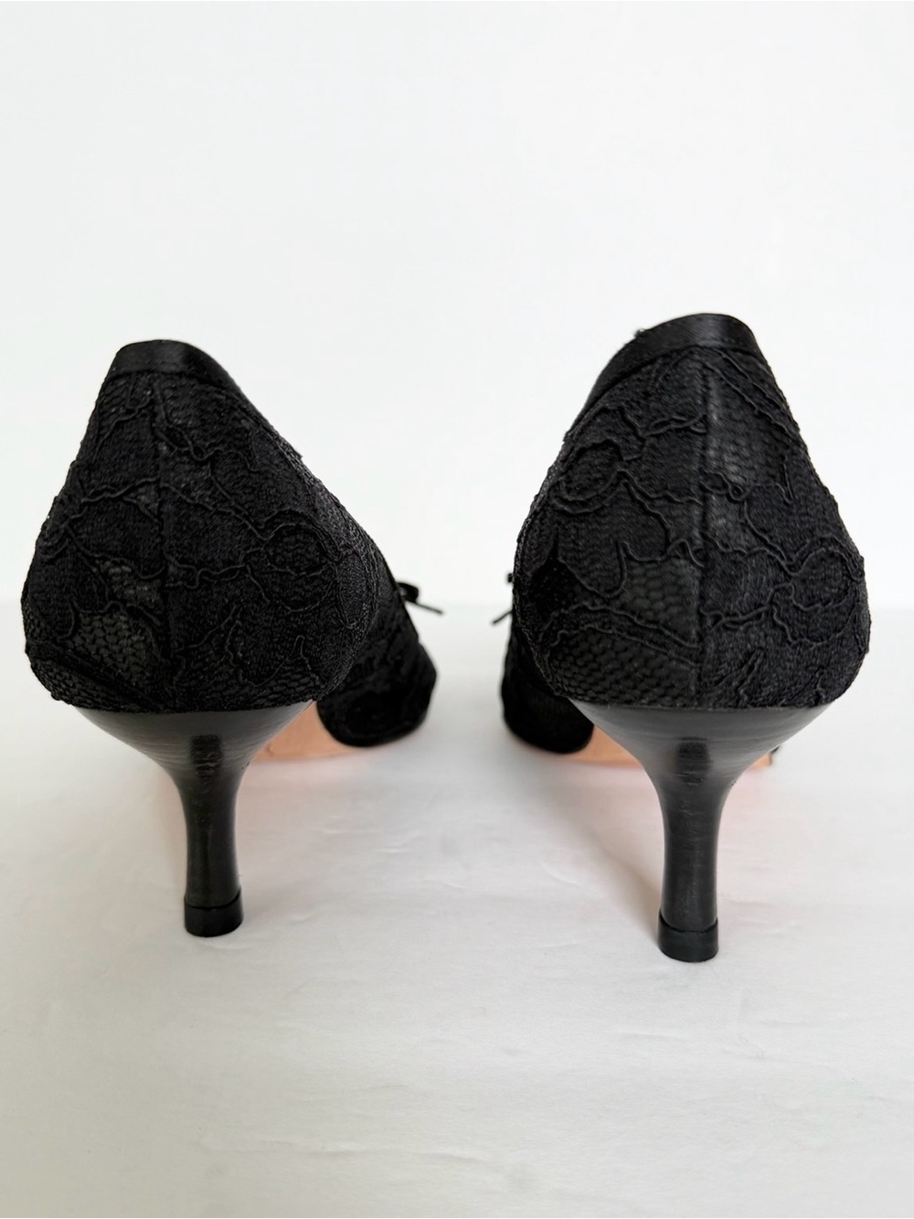 Talbots Black Lace Kitten Heel Pumps Pointed Toe Bow 7.5M - Picture 4 of 8